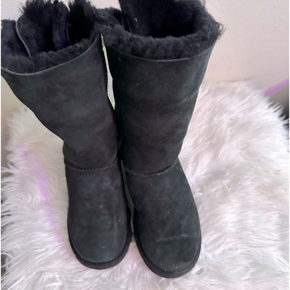 Ugg winter boots.
